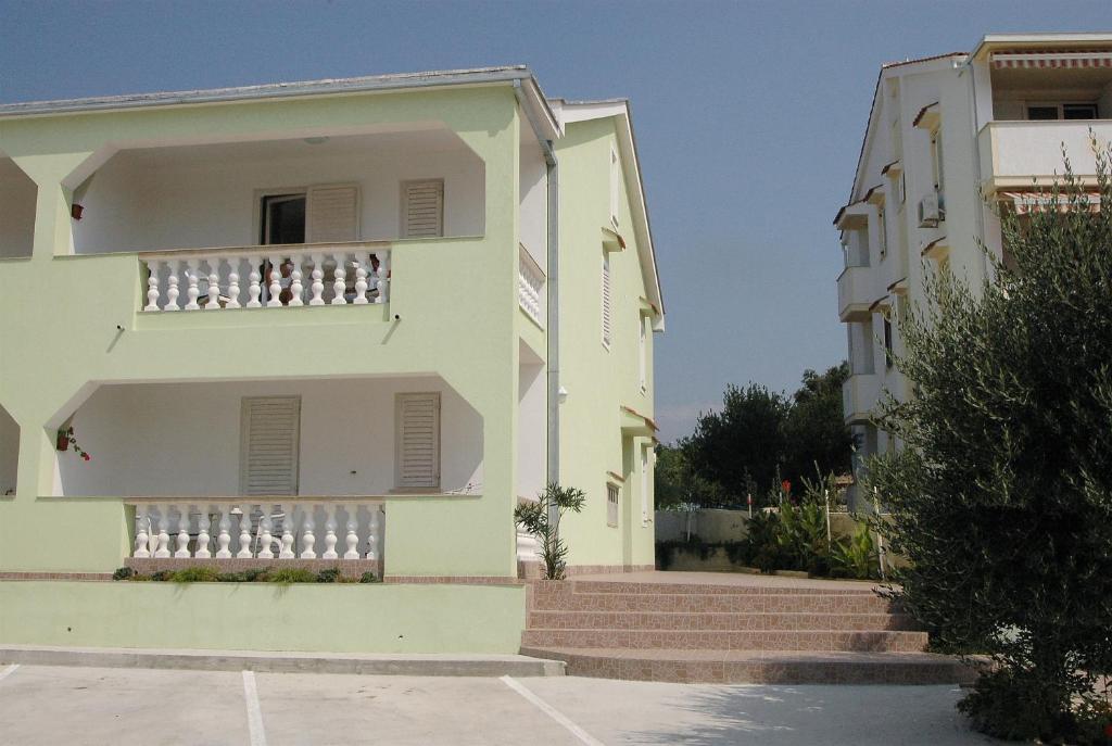 Apartments Svekric 诺瓦利娅 外观 照片